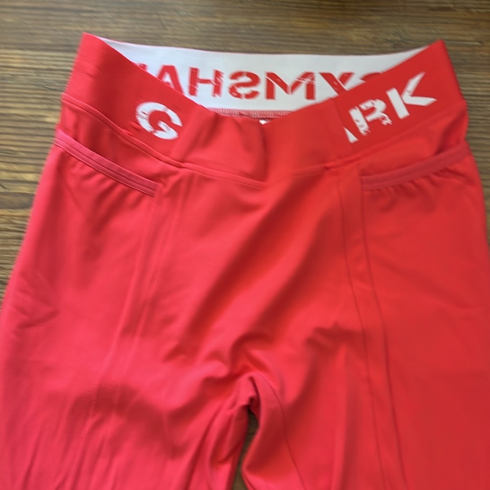 Pink Gymshark Leggings w/ Pockets size small - Picture 2 of 6